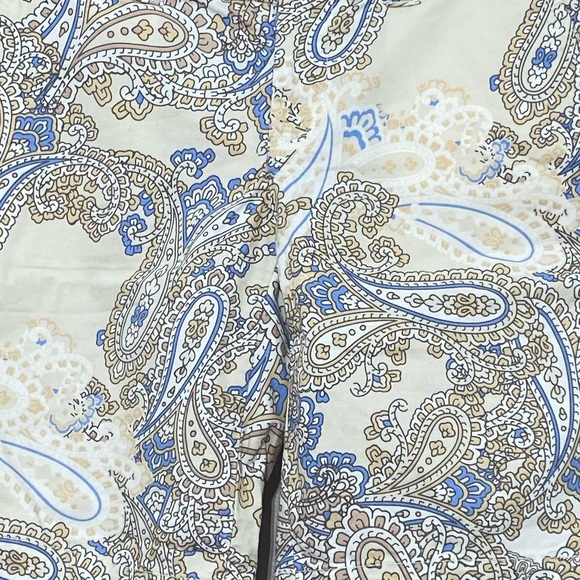 Tommy Hilfiger Woman’s shorts size 2 - Picture 4 of 5